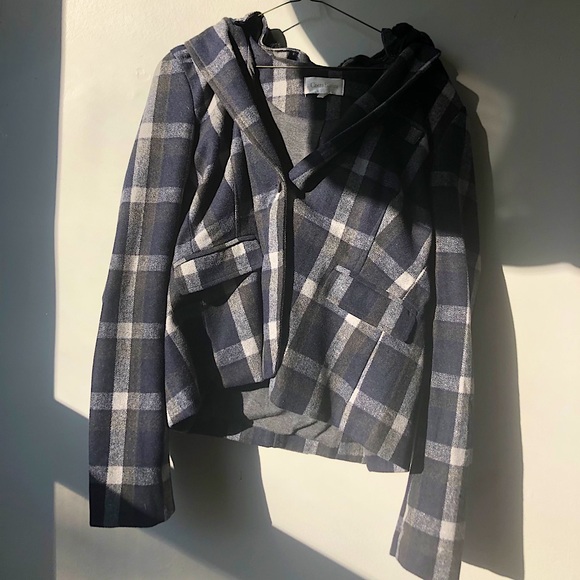 Plaid button up blazer ✖️ - Picture 1 of 1